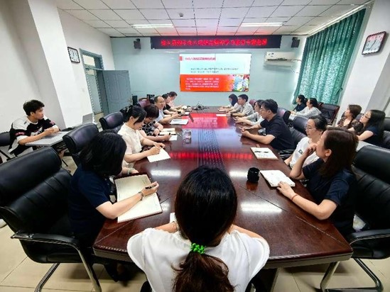 党建领航聚合力 实干创先促发展——tyc122cc太阳成集团党总支举办深入贯彻中央八项规定精神学习教育专题党课